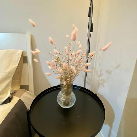 East Uptown High Tech Studio Appartement *